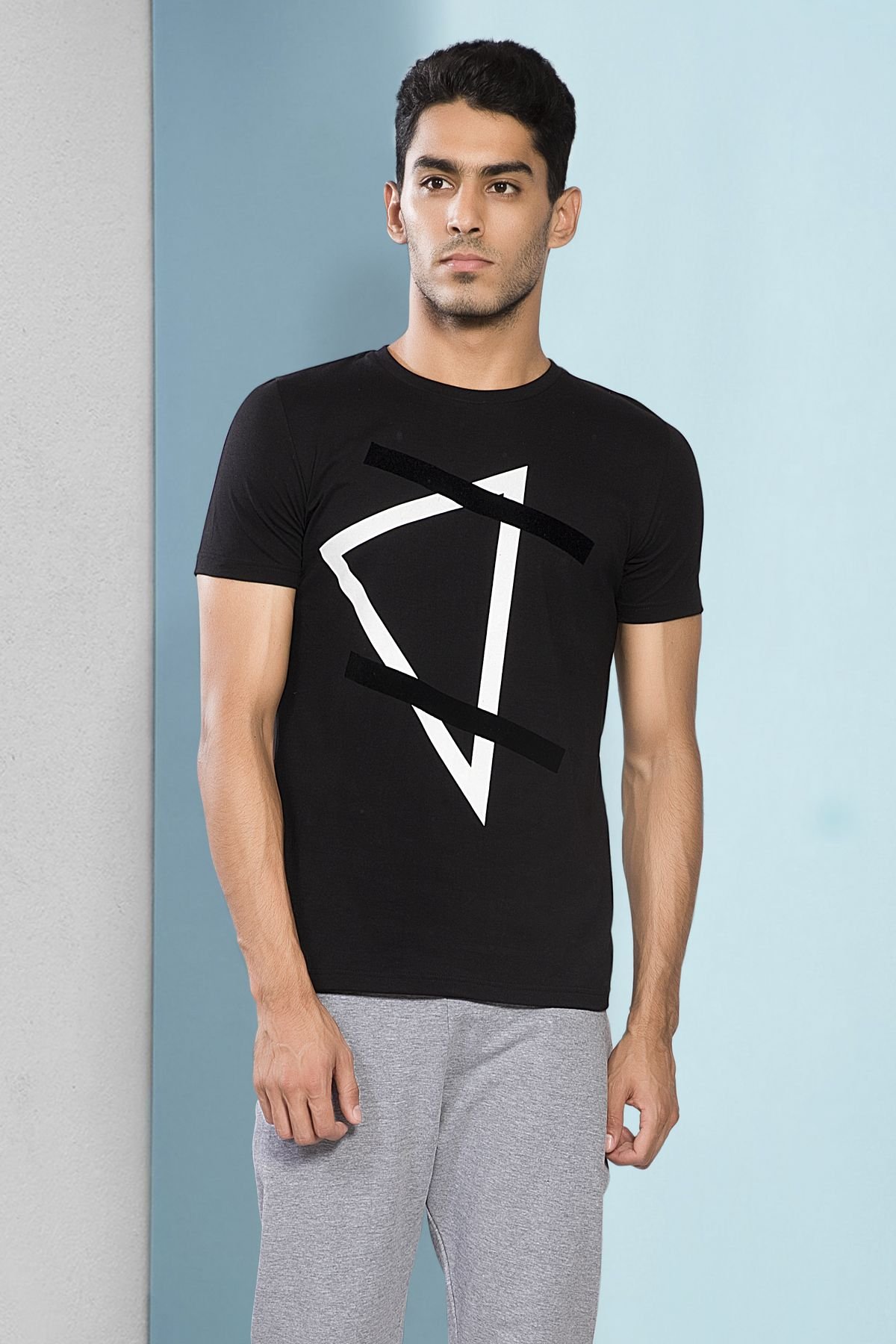 Geometric Flock Print - Black