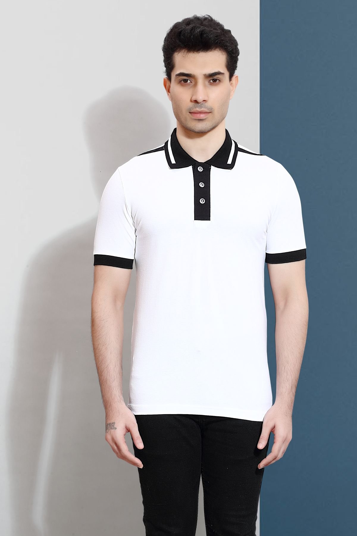 Polo Shirt in Stretch Cotton-Pique with Shoulder Knife Panel - White